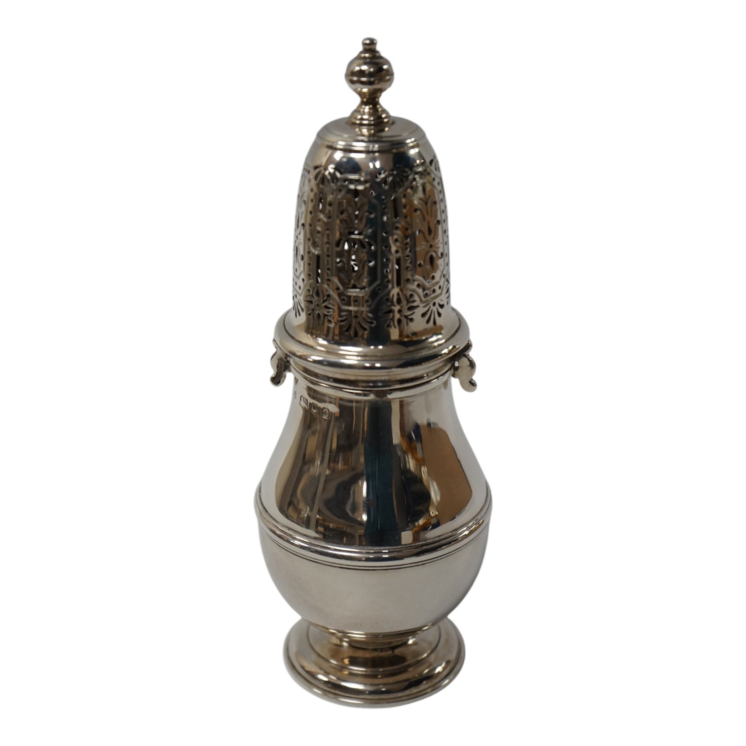 A George VI silver baluster sugar caster, by Robert Pringle & Sons, London, 1938, 17.4cm, 8.4oz. Condition - good